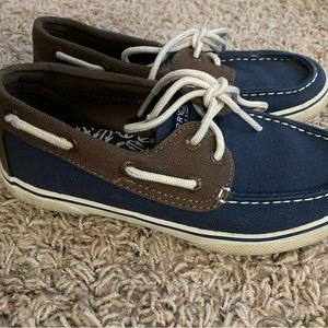 Sperry boy shoes size 13